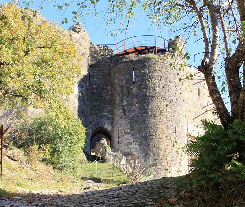 Le printemps à la forteresse