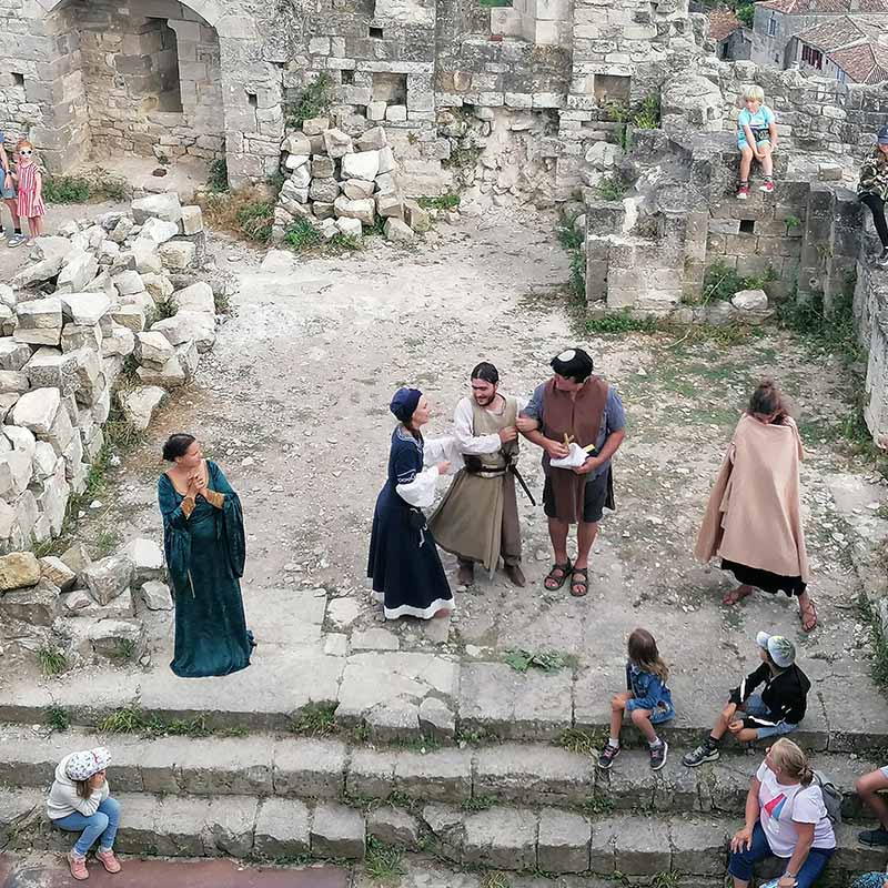 L'été à la forteresse_visite L'été à la forteresse_visite